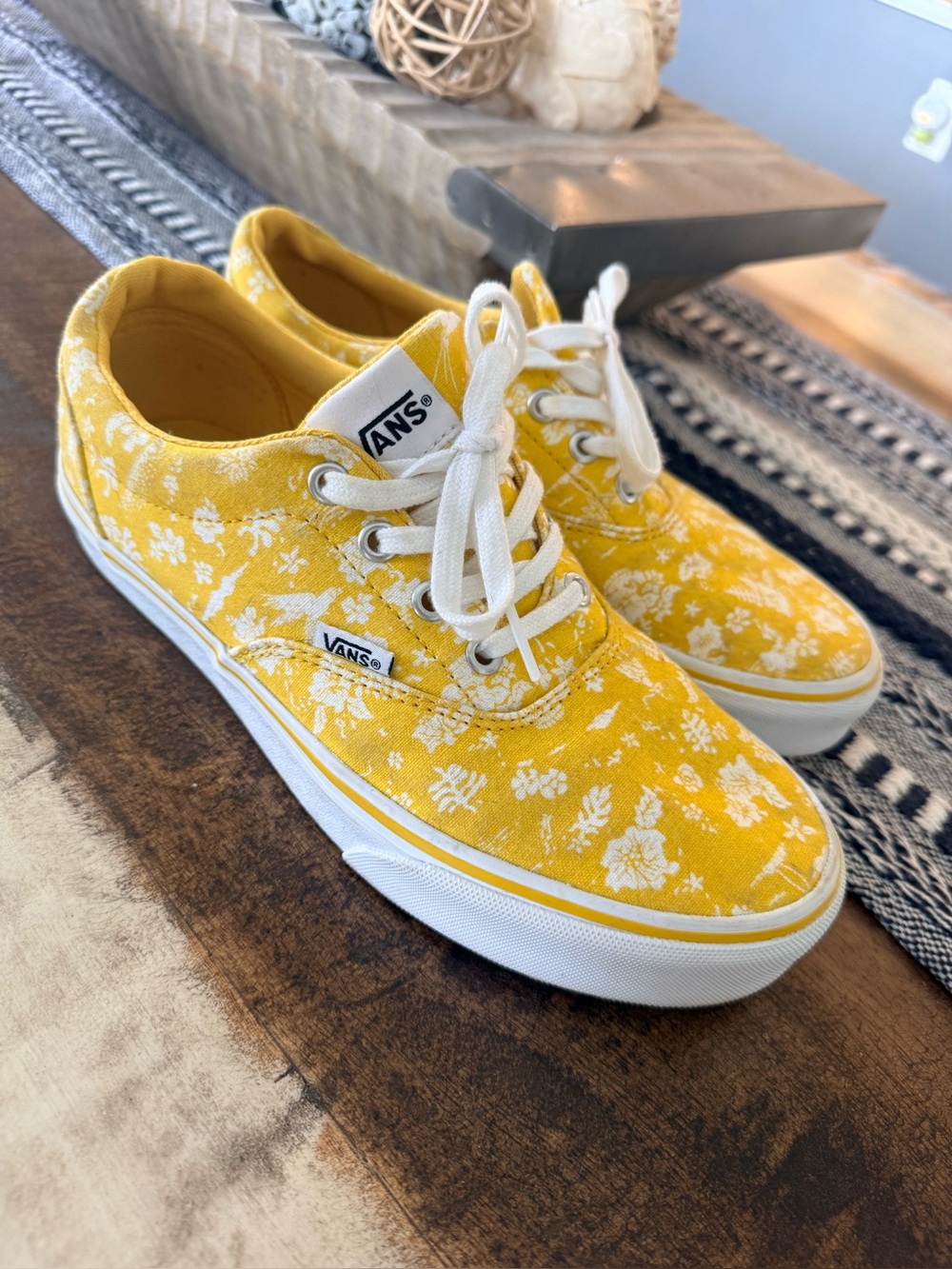 Vans women’s  Yellow Floral Canvas Low-Top Sneakers